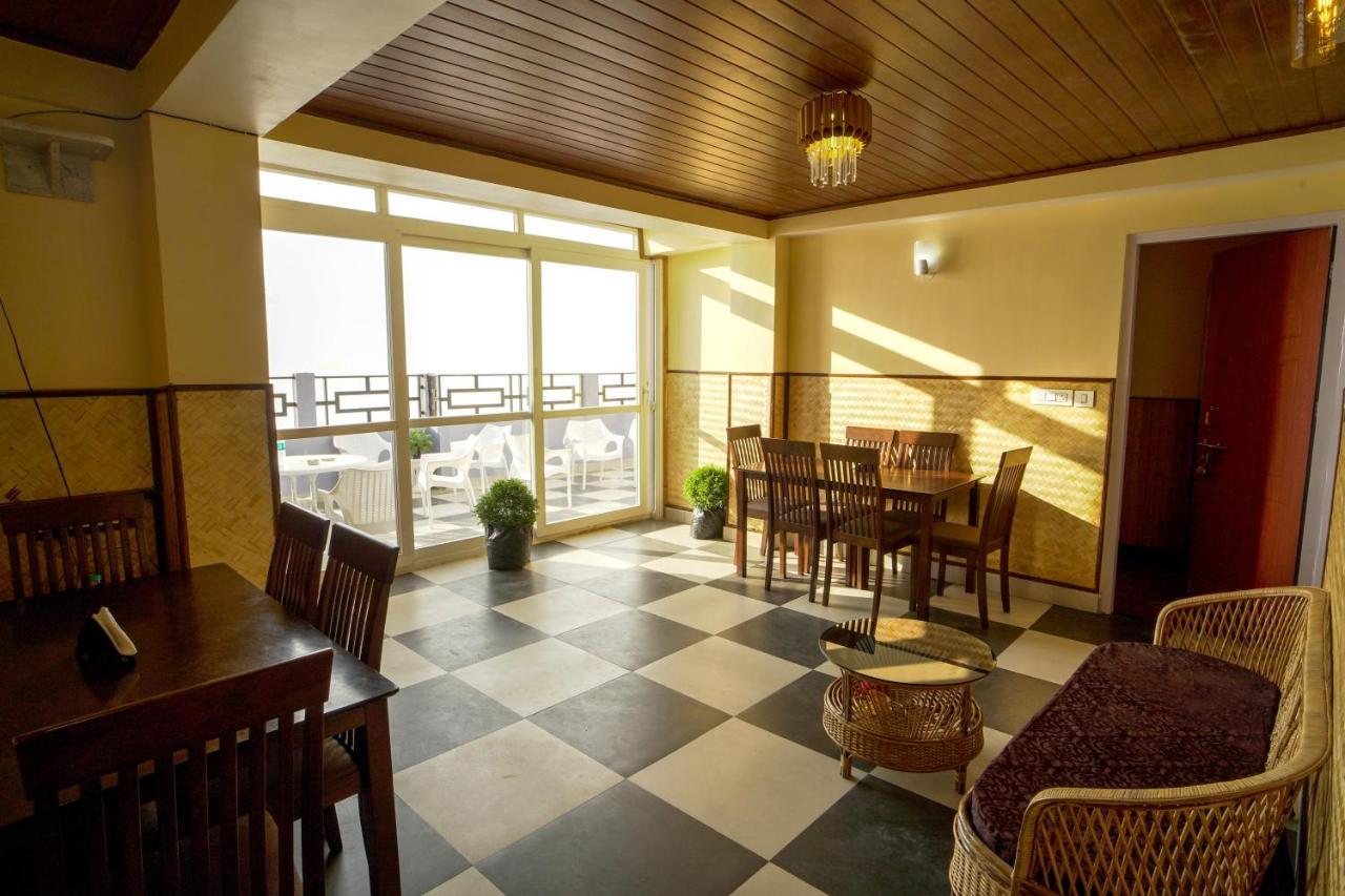 Hotel Hill Queen Near Sherpa Gumba Darjeeling Mall 5 Min Couple Friendly Buitenkant foto