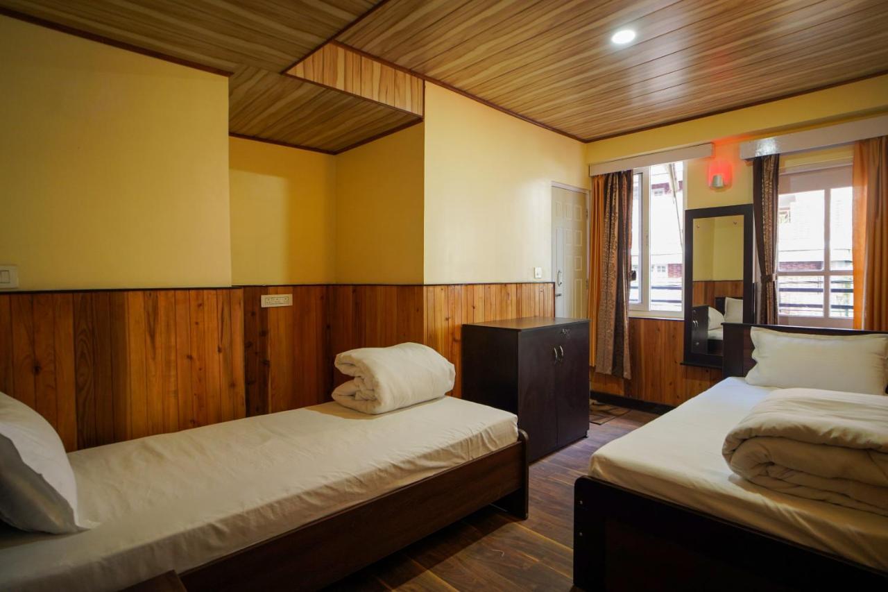 Hotel Hill Queen Near Sherpa Gumba Darjeeling Mall 5 Min Couple Friendly Buitenkant foto
