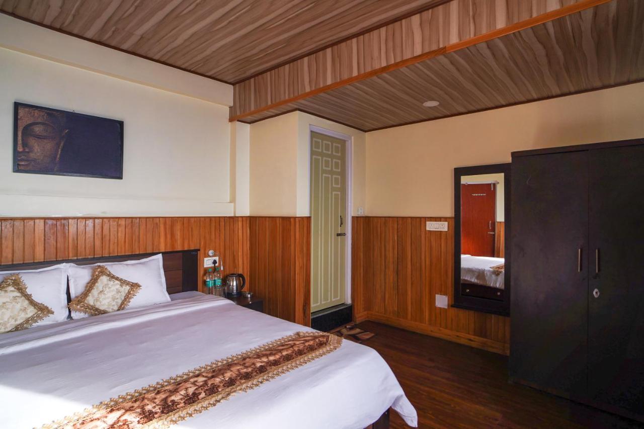 Hotel Hill Queen Near Sherpa Gumba Darjeeling Mall 5 Min Couple Friendly Buitenkant foto
