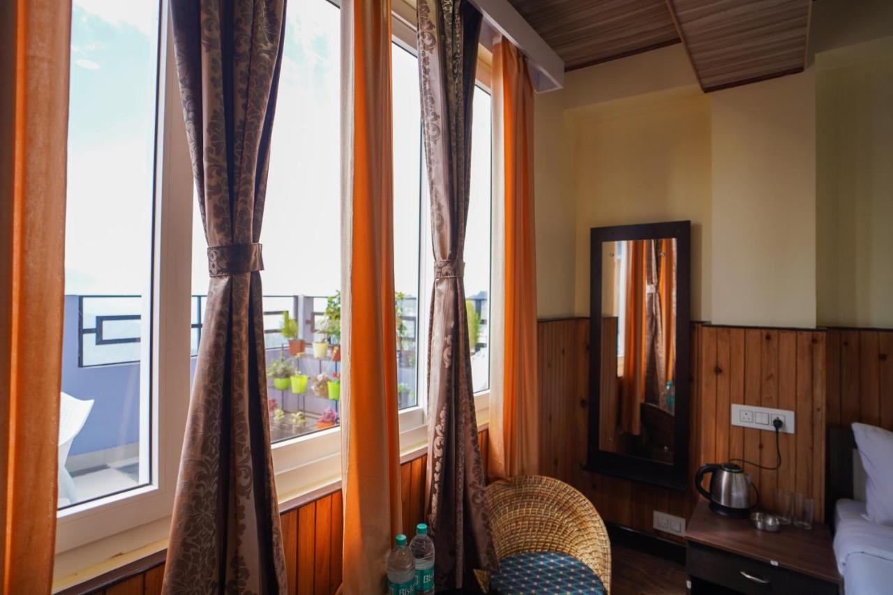 Hotel Hill Queen Near Sherpa Gumba Darjeeling Mall 5 Min Couple Friendly Buitenkant foto