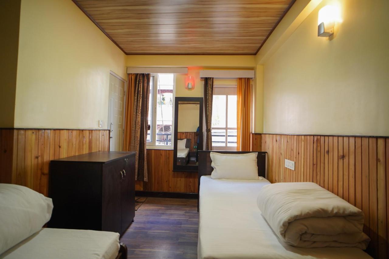 Hotel Hill Queen Near Sherpa Gumba Darjeeling Mall 5 Min Couple Friendly Buitenkant foto